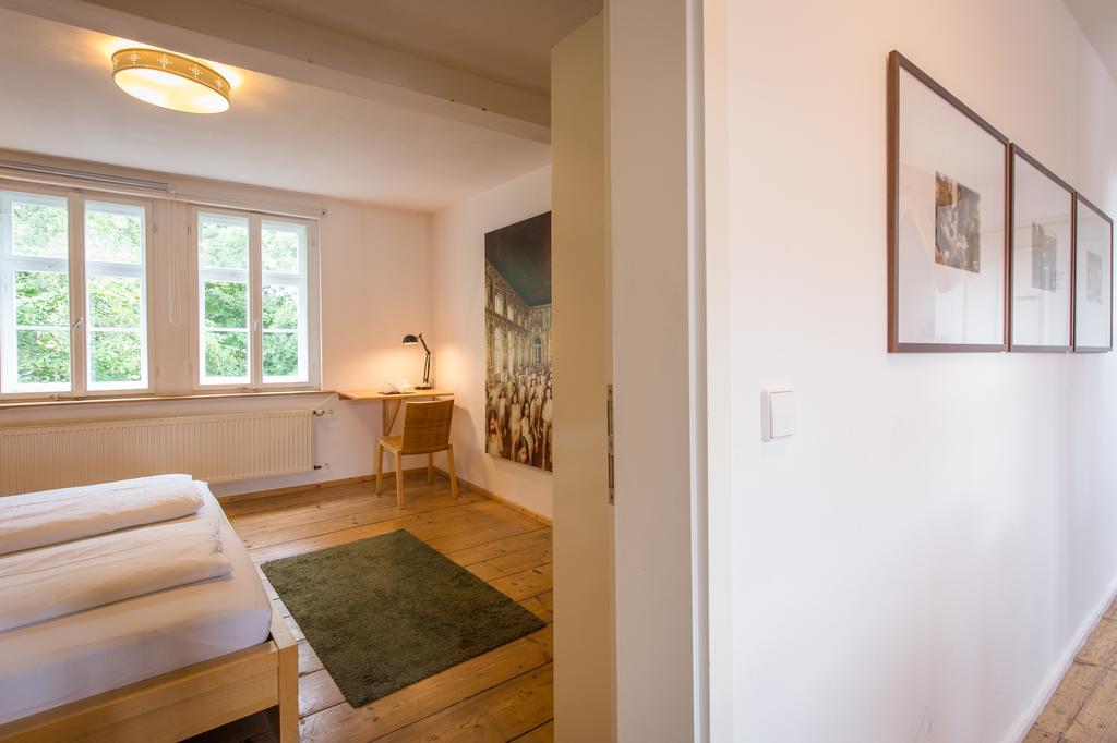 וויימר "Goethezimmer" Ferienwohnung Und Zimmer Am Burgplatz מראה חיצוני תמונה